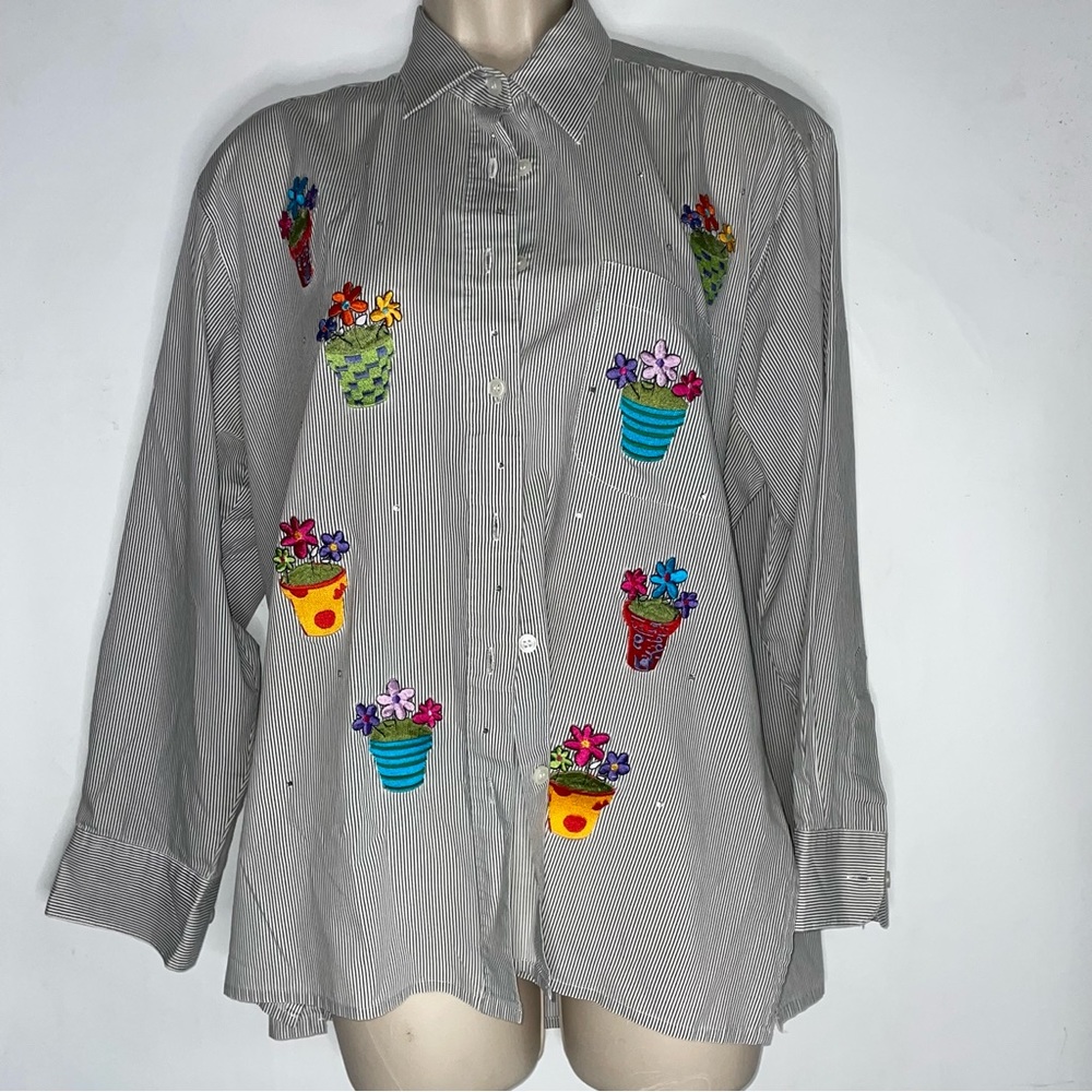 Mili Designs Embroidered Floral Potted Plants Button-Down Shirt, Size Medium